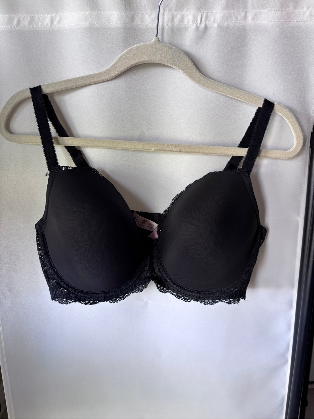 Victoria's Secret Angel NWT Black Lace Trim T-Shirt Bra